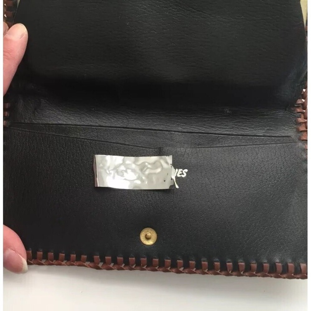 Vintage 70s Ladies Kiss Checkbook wallet tooled Leather Clutch - Picture 7 of 8